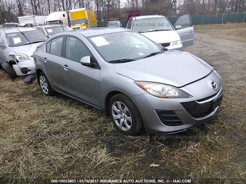 JM1BL1SG1A1232246 MAZDA MAZDA3 Photo 1