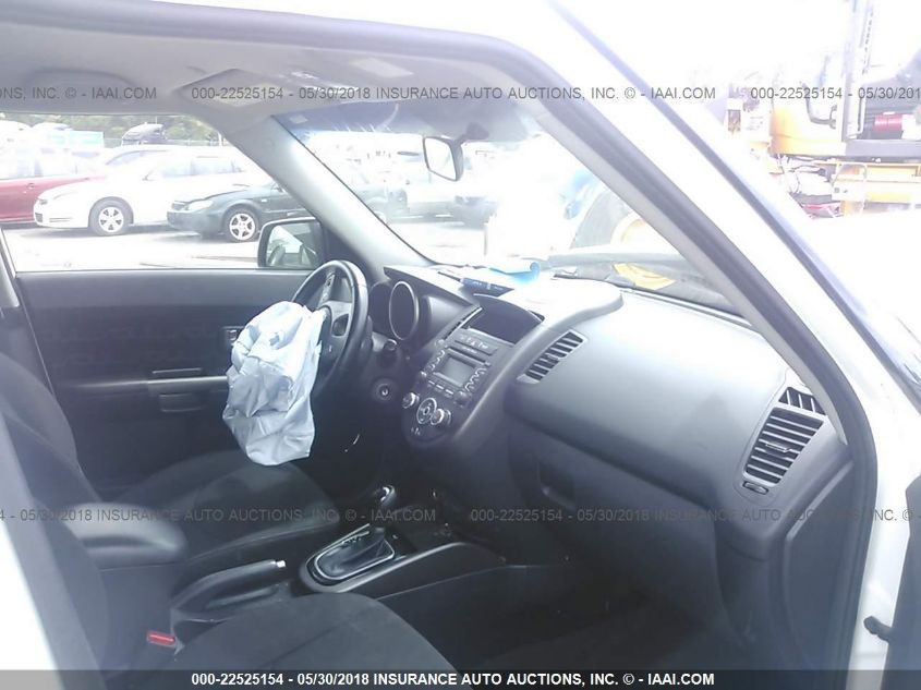 2013 KIA SOUL + KNDJT2A6XD7764462