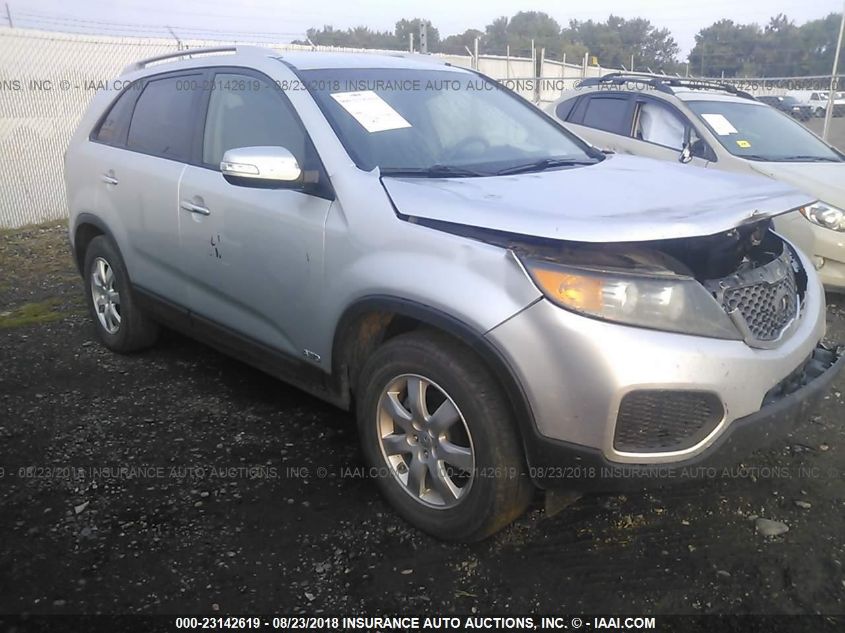 2013 KIA SORENTO LX 5XYKTDA27DG314798