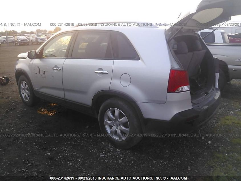 2013 KIA SORENTO LX 5XYKTDA27DG314798