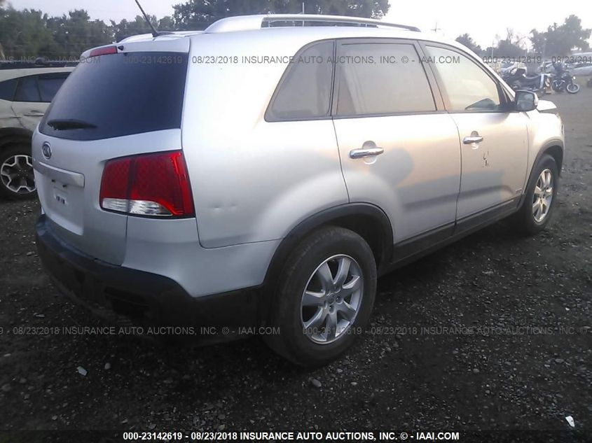 2013 KIA SORENTO LX 5XYKTDA27DG314798