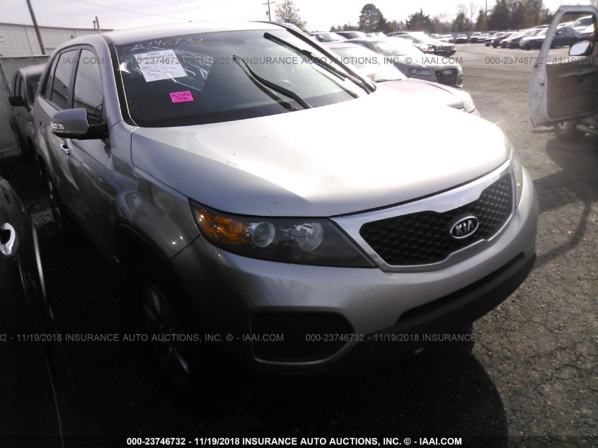 2013 KIA SORENTO LX 5XYKTCA62DG406804