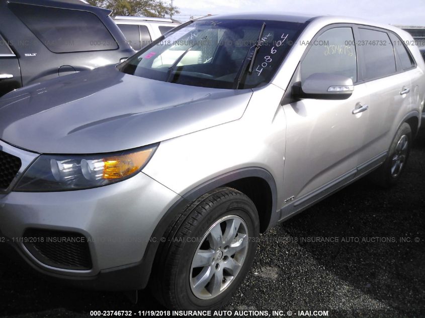 2013 KIA SORENTO LX 5XYKTCA62DG406804