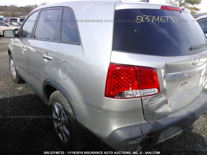 2013 KIA SORENTO LX 5XYKTCA62DG406804