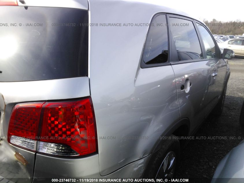 2013 KIA SORENTO LX 5XYKTCA62DG406804