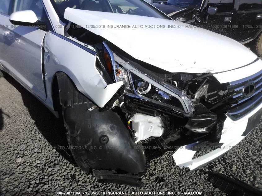 2016 HYUNDAI SONATA SE 5NPE24AF4GH379334