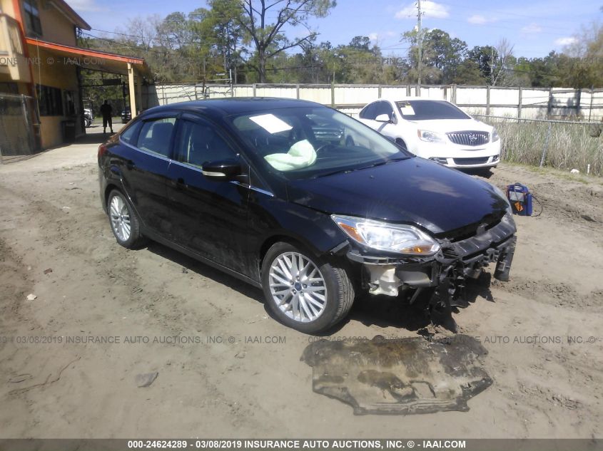 32 FORD FOCUS, 32 | IAA-Insurance Auto Auctions