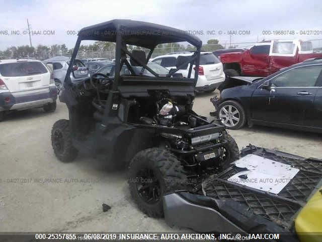2017 CAN-AM DEFENDER XT HD8 3JBUKAN4XHK000673