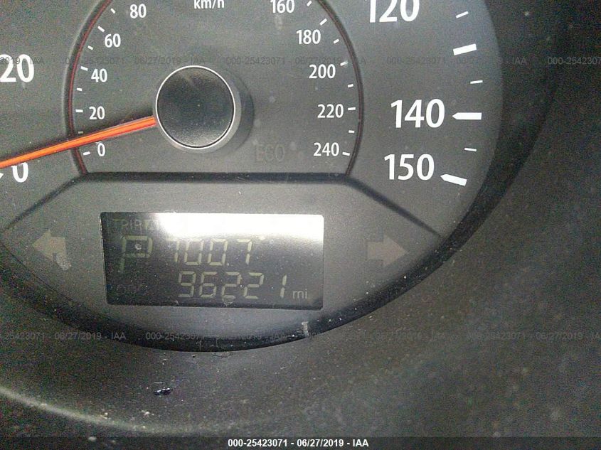 2013 KIA SORENTO LX 5XYKT3A68DG341229