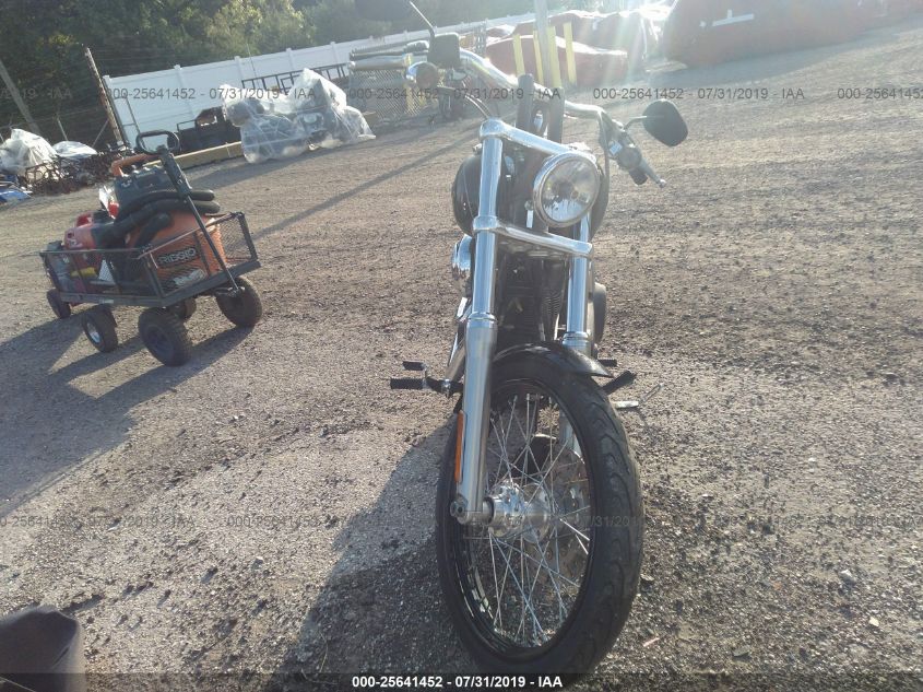 2010 HARLEY-DAVIDSON FXDWG 1HD1GP418AC303635