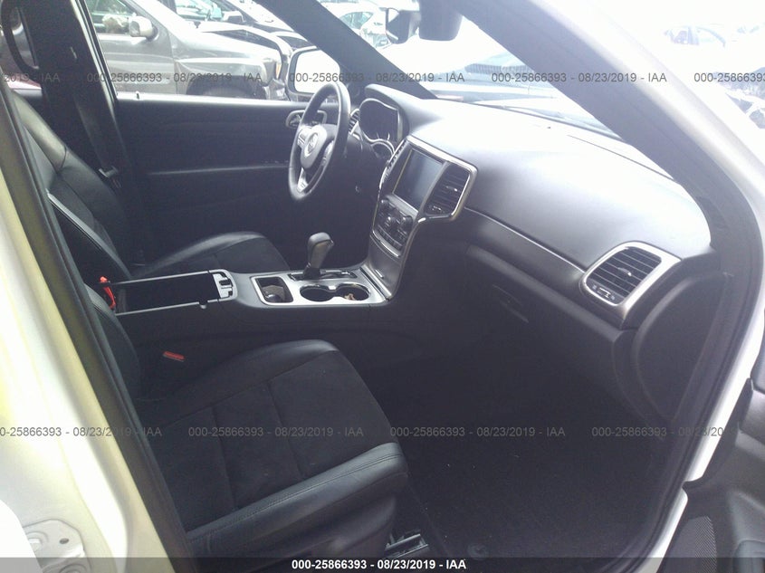 VIN 1C4RJFAG2JC120286 2018 JEEP GRAND CHEROKEE LAREDO