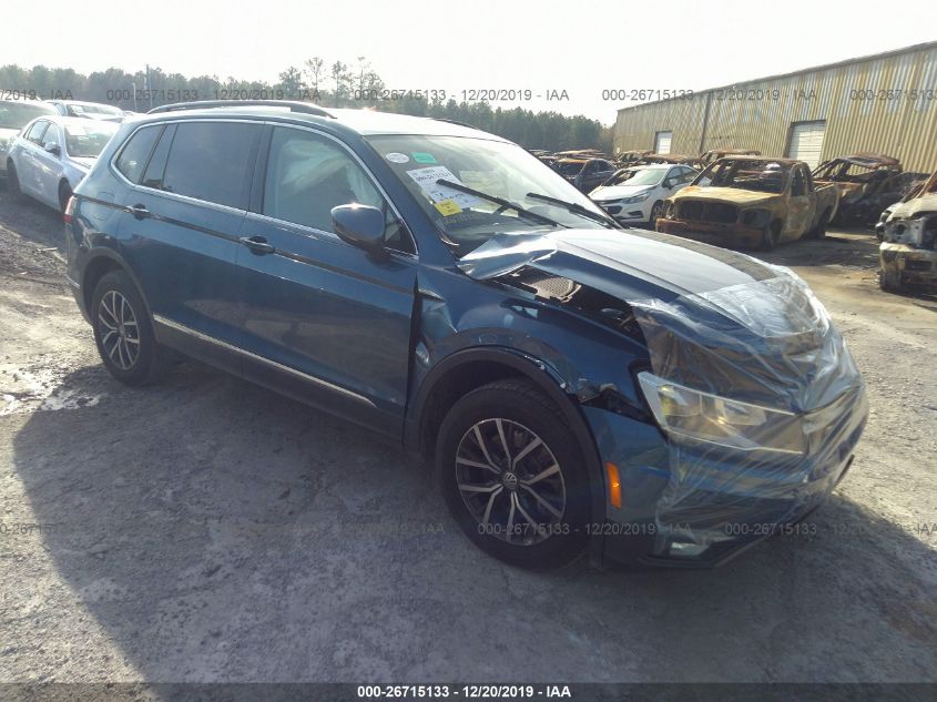 2018 VOLKSWAGEN TIGUAN SEL/SE 3VV3B7AXXJM004021