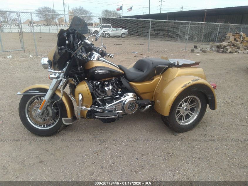 2017 HARLEY-DAVIDSON FLHTCUTG TRI GLIDE ULTRA 1HD1MAD12HB850096