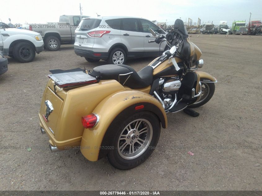 2017 HARLEY-DAVIDSON FLHTCUTG TRI GLIDE ULTRA 1HD1MAD12HB850096