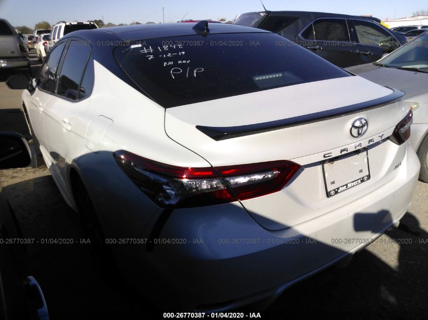 2018 TOYOTA CAMRY XSE 4T1B61HK0JU122866