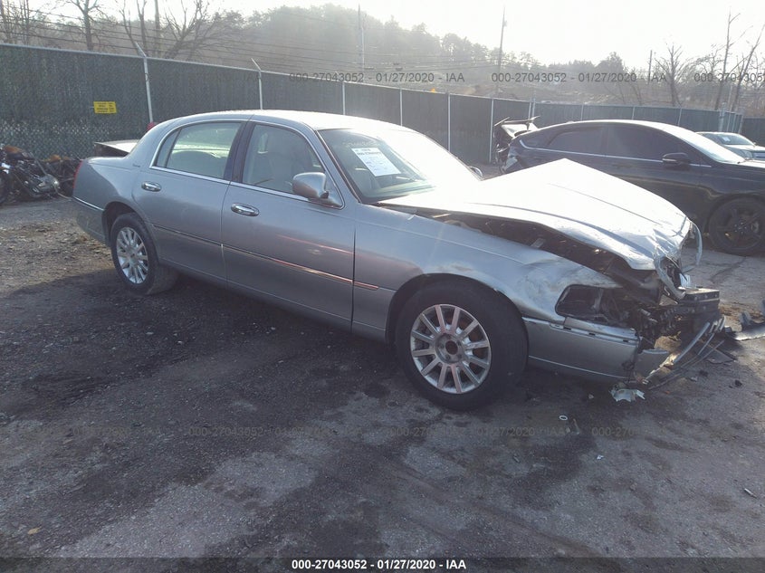 1LNHM81V86Y614753 LINCOLN TOWN CAR 2006 Photo 1