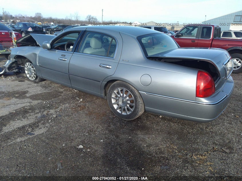 1LNHM81V86Y614753 LINCOLN TOWN CAR 2006 Photo 3