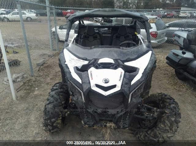 2017 CAN-AM MAVERICK X3 TURBO R 3JBVGAW29HK000053