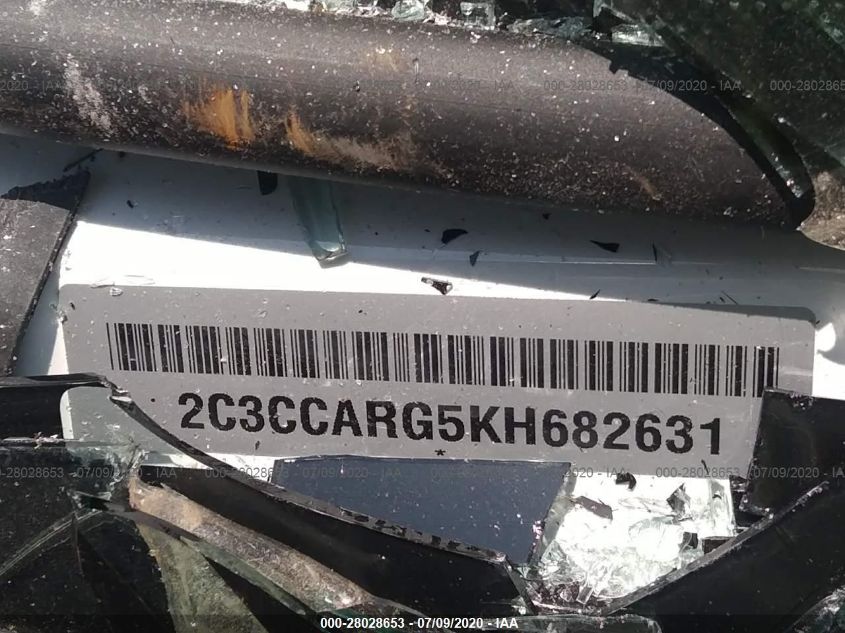 2019 CHRYSLER 300 TOURING - 2C3CCARG5KH682631