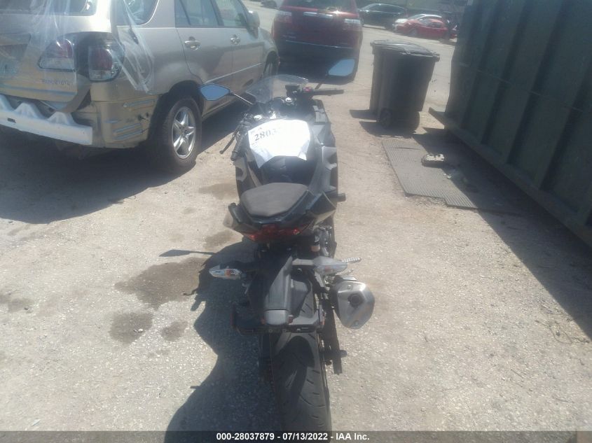 2019 KAWASAKI EX400 JKAEXKG13KDA28606