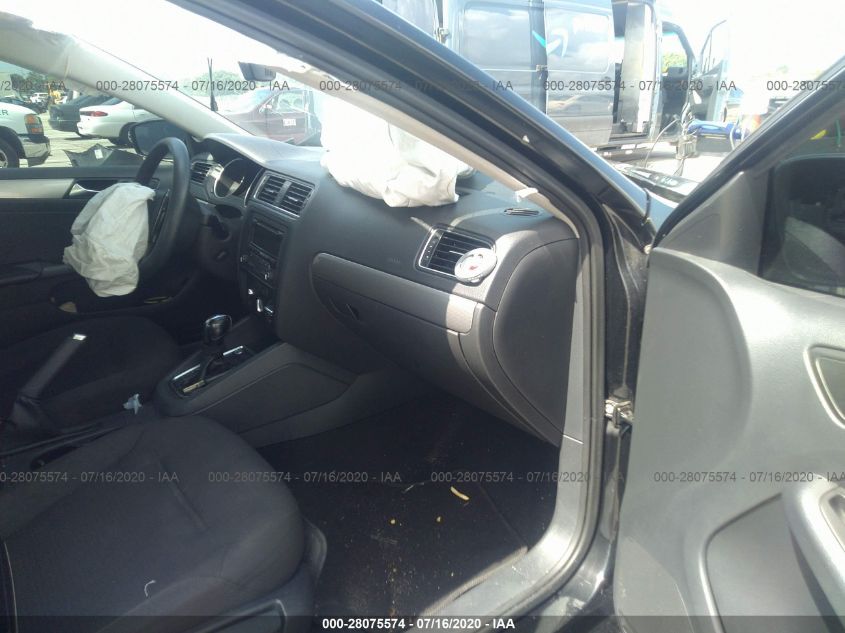 2015 VOLKSWAGEN JETTA SEDAN SE 3VWD17AJ4FM347526