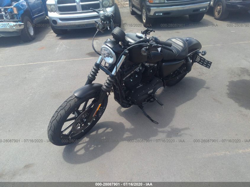 2017 HARLEY-DAVIDSON XL883 IRON 883 1HD4LE21XHC405738