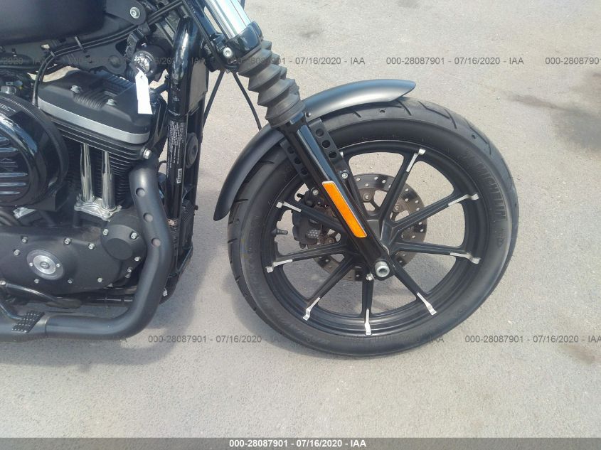 2017 HARLEY-DAVIDSON XL883 IRON 883 1HD4LE21XHC405738