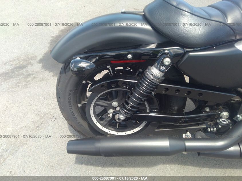 2017 HARLEY-DAVIDSON XL883 IRON 883 1HD4LE21XHC405738