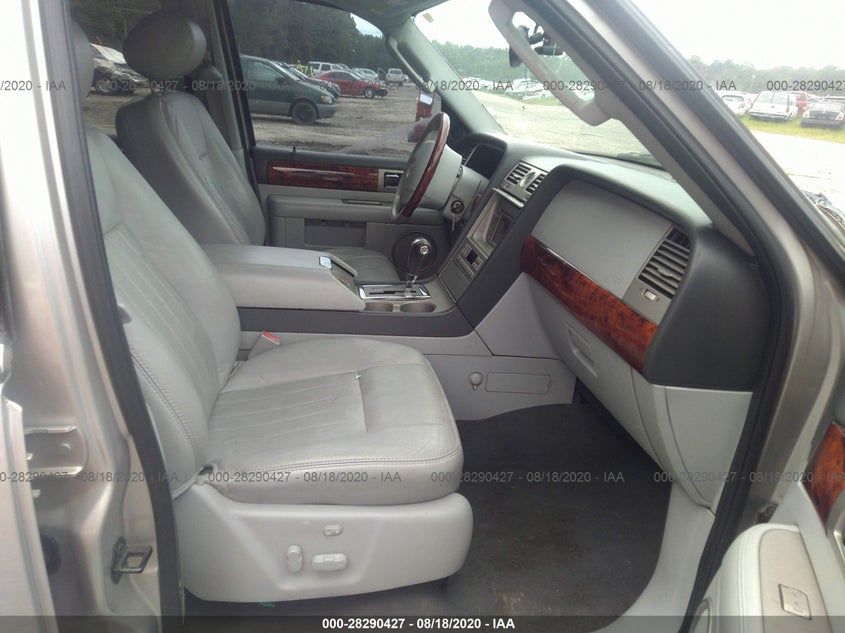 LINCOLN NAVIGATOR 2005 5LMFU28585LJ04244 Photo 5