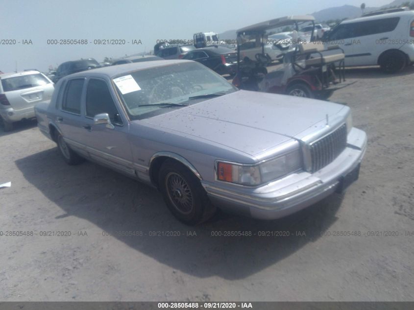 1LNLM81W0RY624362 LINCOLN TOWN CAR Photo 1