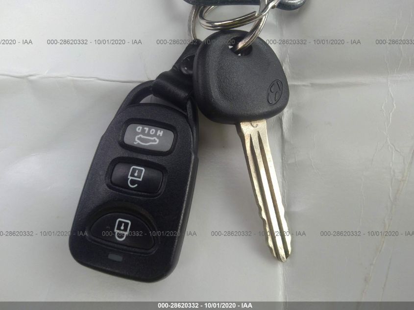 2019 HYUNDAI ELANTRA SE 5NPD74LF9KH488956