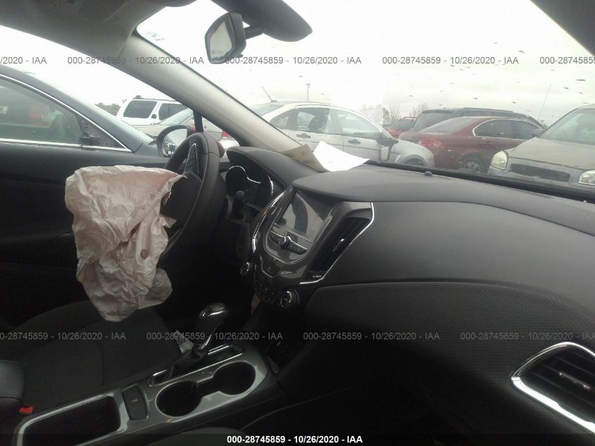 2018 CHEVROLET CRUZE LT 1G1BE5SM3J7144005