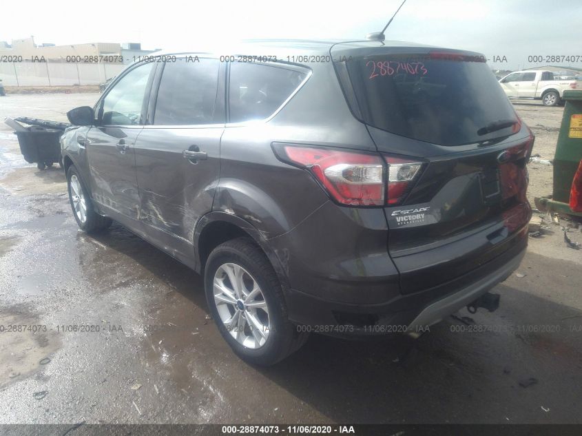 1FMCU9GD9HUF08059 2017 FORD ESCAPE, photo no. 3