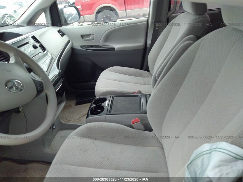 2014 TOYOTA SIENNA LE 5TDKK3DCXES449229
