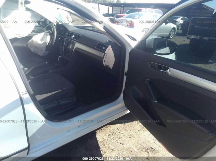 2016 VOLKSWAGEN PASSAT 1.8T S 1VWAS7A3XGC065198