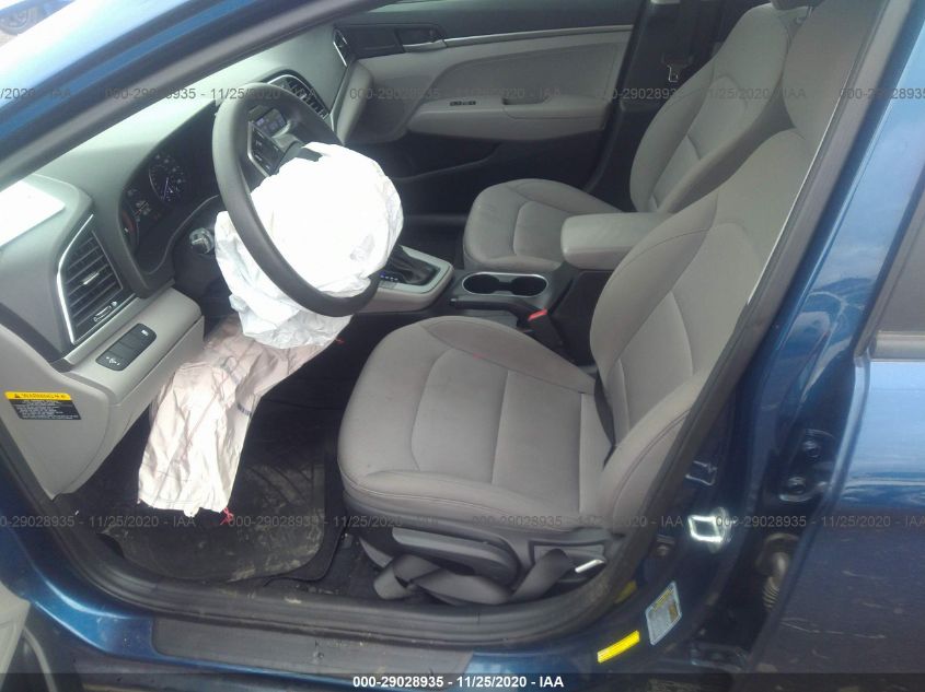 2018 HYUNDAI ELANTRA SE 5NPD74LF8JH323821