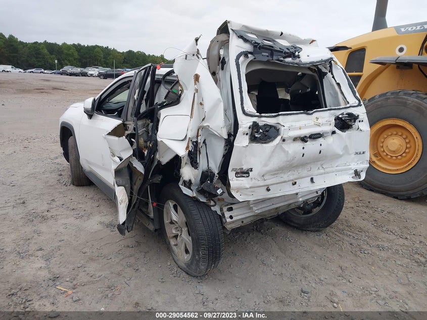 VIN 2T3W1RFV6KC016489 2019 TOYOTA RAV4 XLE