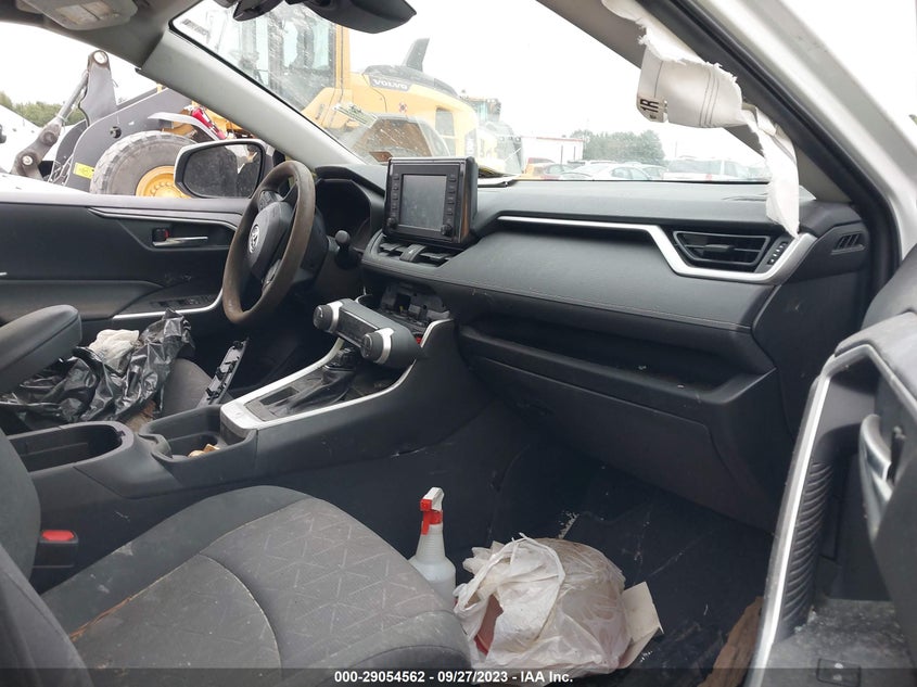 VIN 2T3W1RFV6KC016489 2019 TOYOTA RAV4 XLE