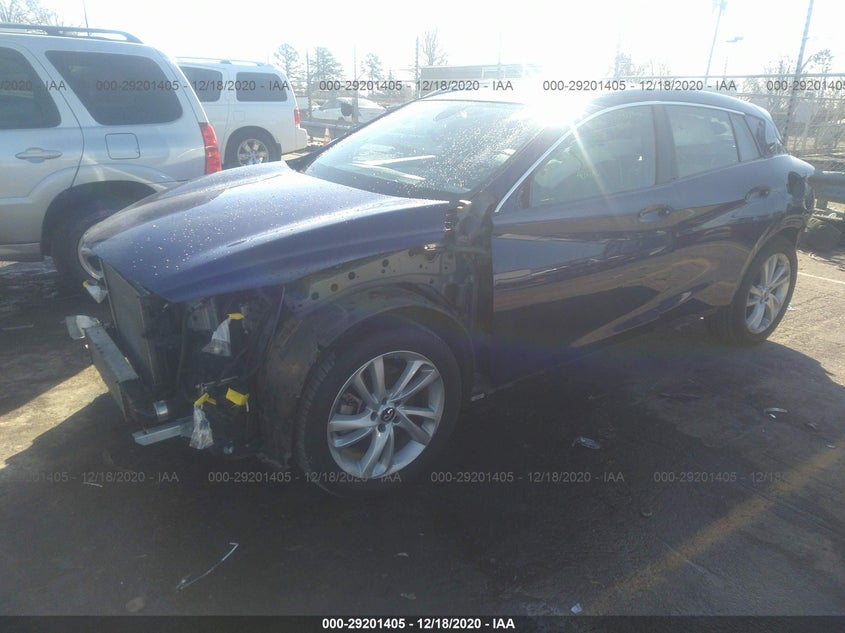 2019 INFINITI QX30 VIN: SJKCH5CP0KA009657
