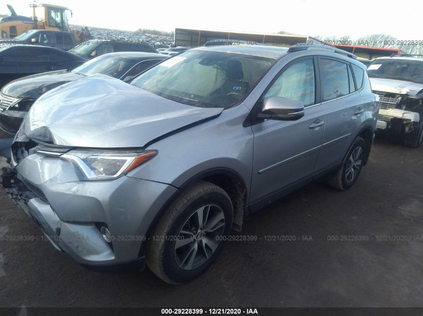 2017 TOYOTA RAV4 XLE 2T3RFREV5HW695792