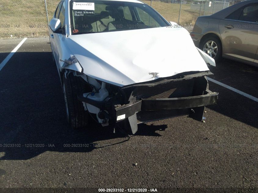 2017 HYUNDAI ELANTRA SE 5NPD74LF8HH060403