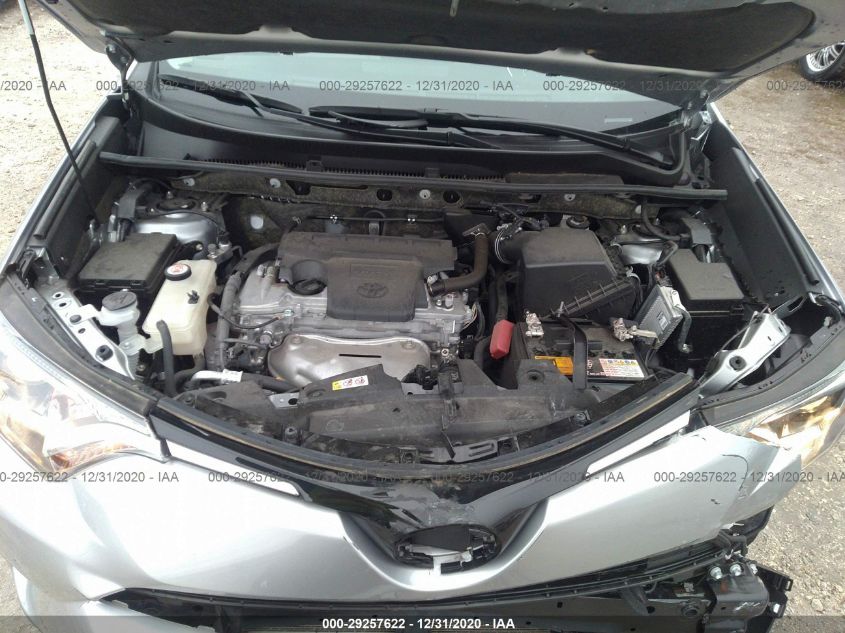2018 TOYOTA RAV4 XLE JTMWFREV7JD130188
