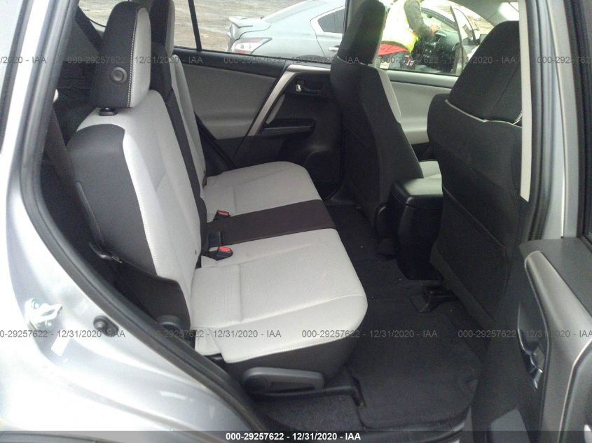 2018 TOYOTA RAV4 XLE JTMWFREV7JD130188