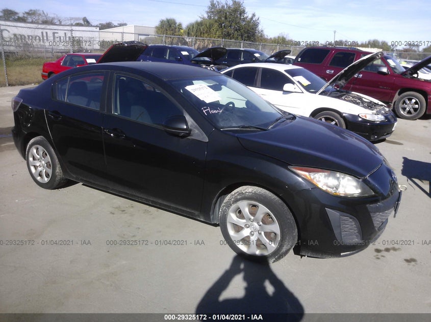 JM1BL1UG3B1375715 MAZDA MAZDA3 Photo 1
