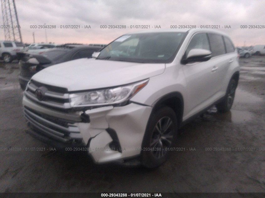 2019 TOYOTA HIGHLANDER LE 5TDZZRFH5KS304035