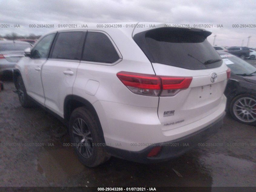 2019 TOYOTA HIGHLANDER LE 5TDZZRFH5KS304035
