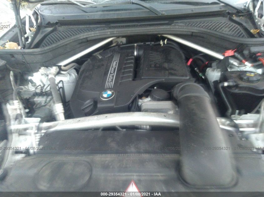 2015 BMW X5 XDRIVE35I 5UXKR0C5XF0P14182