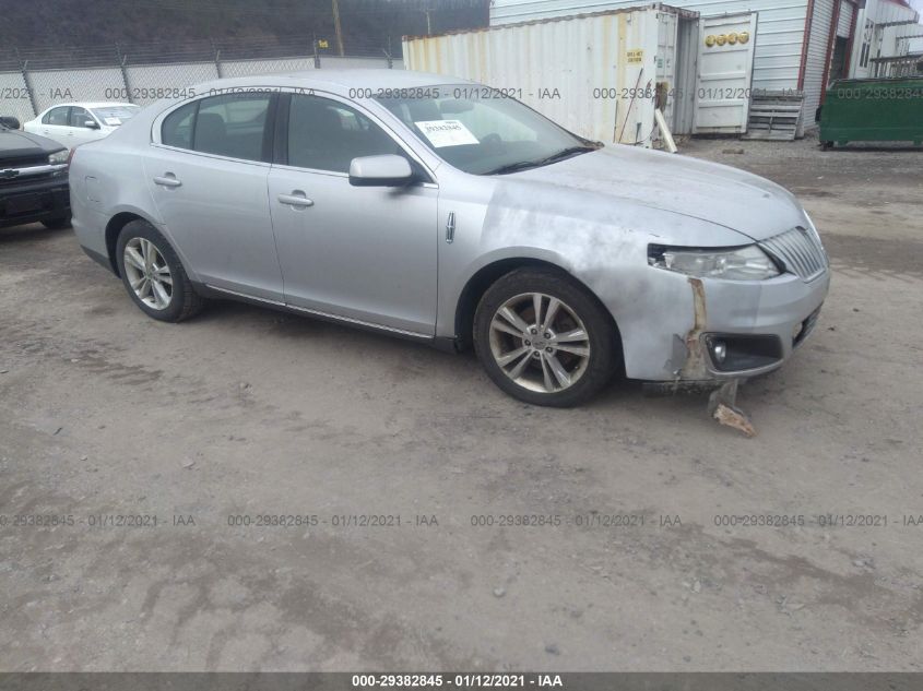 1LNHM93R59G606495 LINCOLN MKS Photo 1