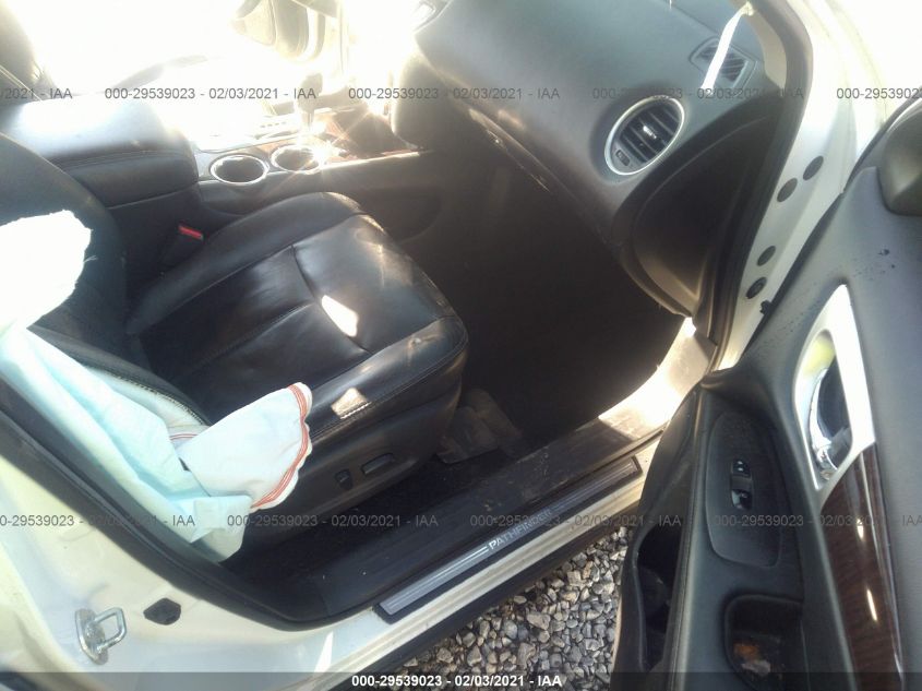 2014 NISSAN PATHFINDER SL 5N1AR2MN4EC646168