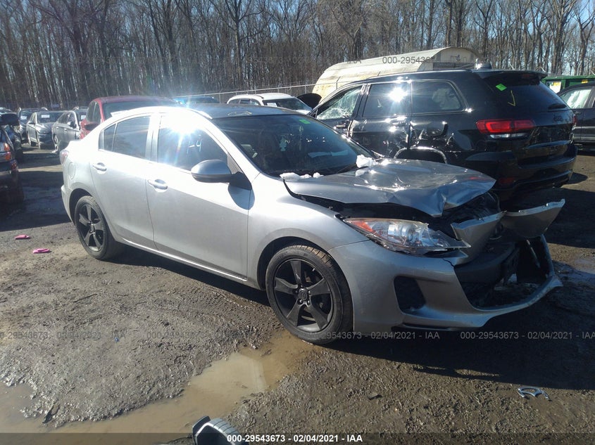 JM1BL1TG3D1849151 MAZDA MAZDA3 Photo 1